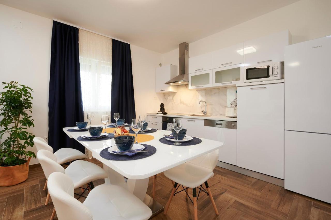 New 4* Apartman Zoa In Trogir Eksteriør billede